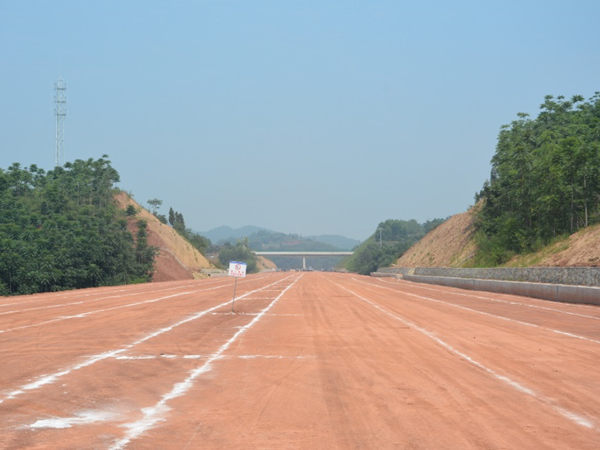 分析快速路路基处理需求